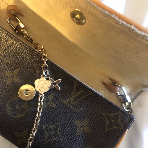 Louis Vuitton crossbody